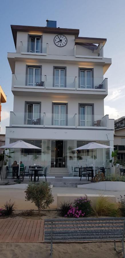 Hotel Brienz Bellaria-Igea Marina Exteriör bild