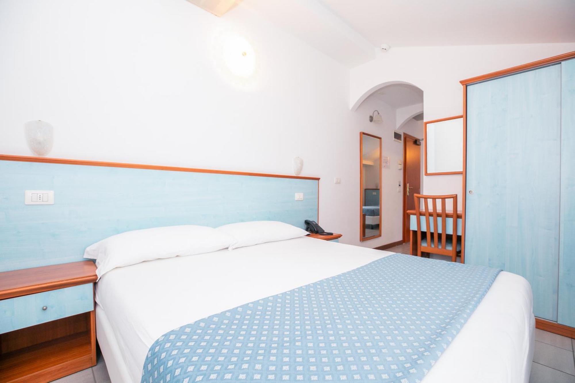Hotel Brienz Bellaria-Igea Marina Exteriör bild