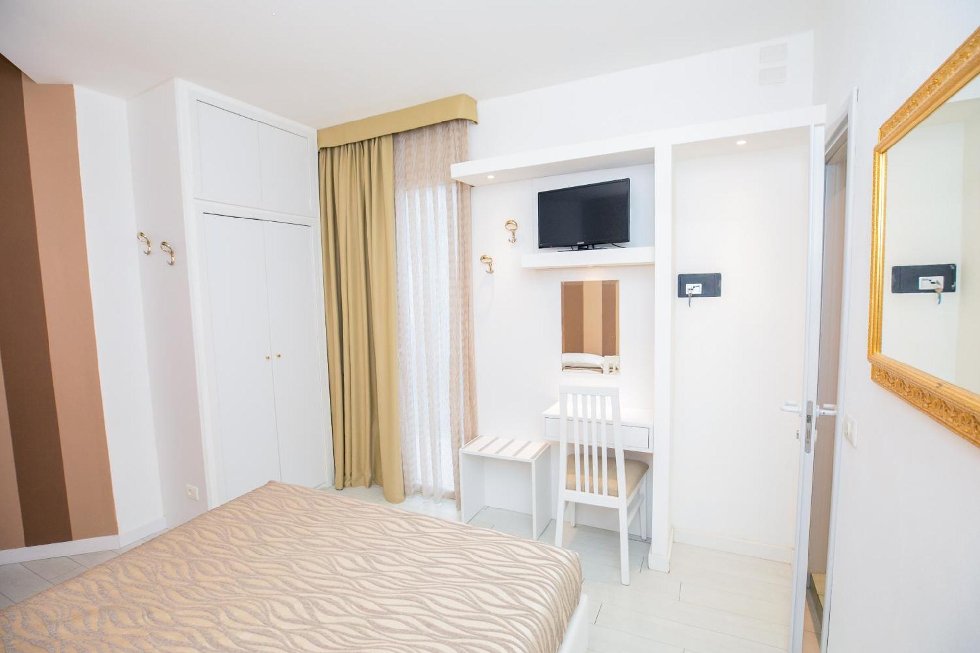 Hotel Brienz Bellaria-Igea Marina Exteriör bild