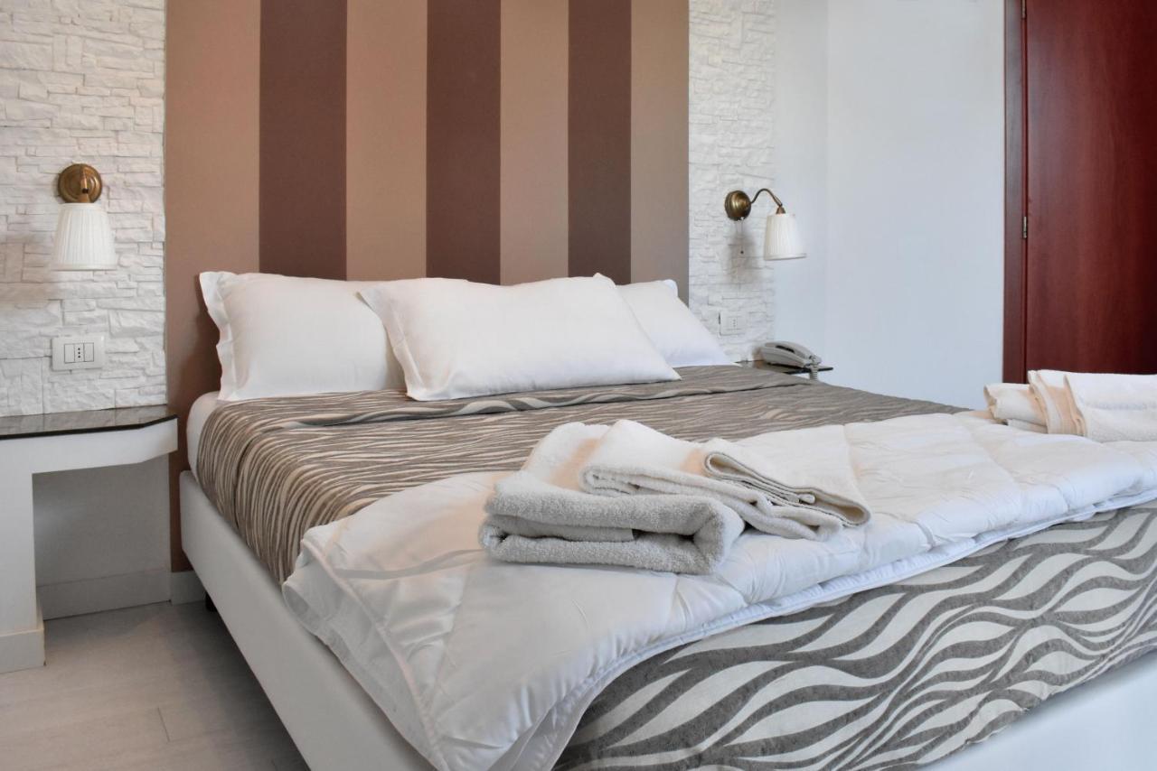 Hotel Brienz Bellaria-Igea Marina Exteriör bild